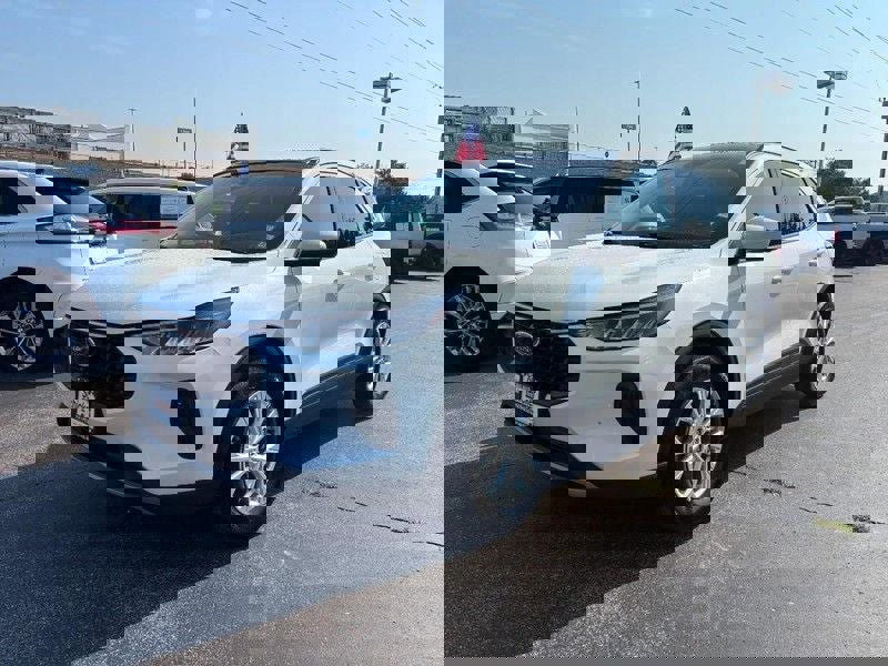 Used 2023 Ford Escape Active w/ Tech Pack #2 image 8