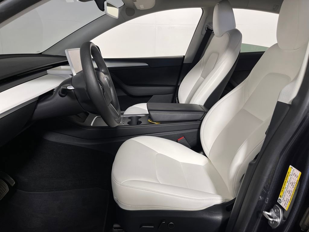 Used 2024 Tesla Model Y Long Range image 12
