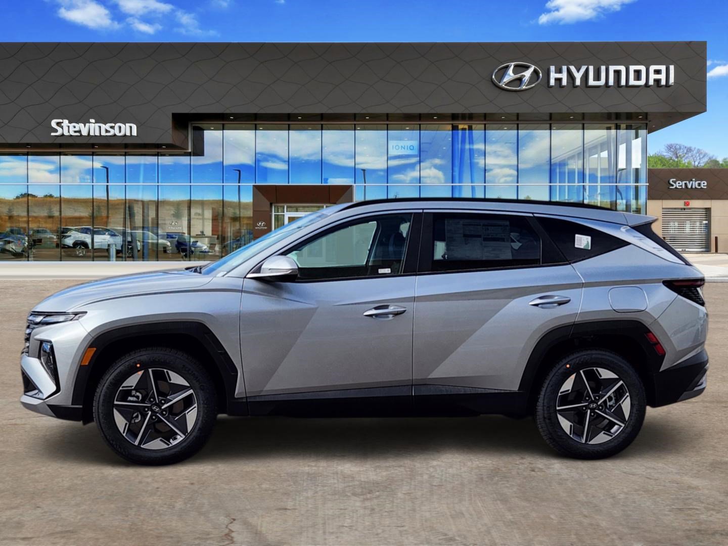 New 2026 Hyundai Tucson SEL image 2