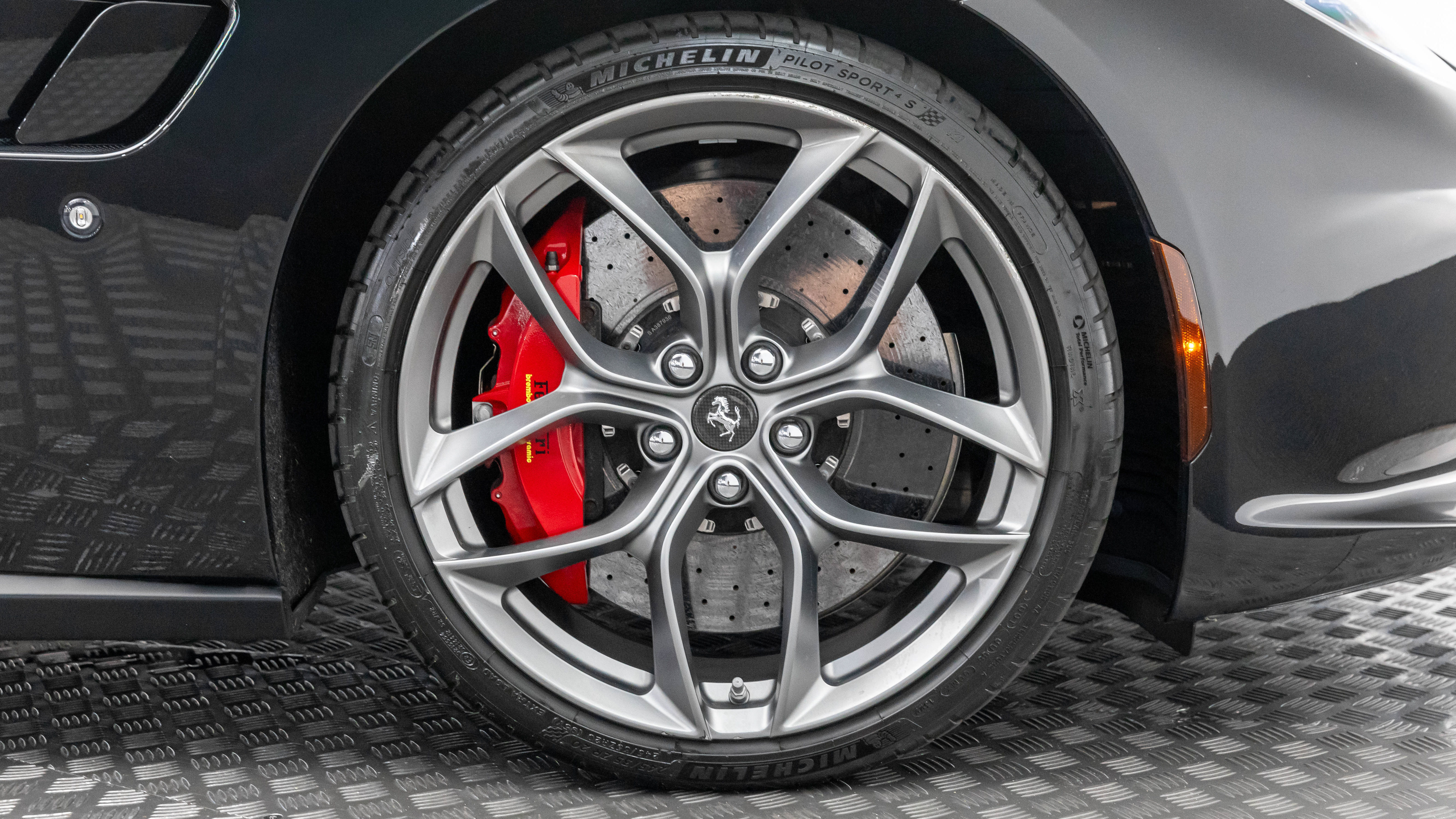 Used 2020 Ferrari GTC4Lusso T RWD image 15