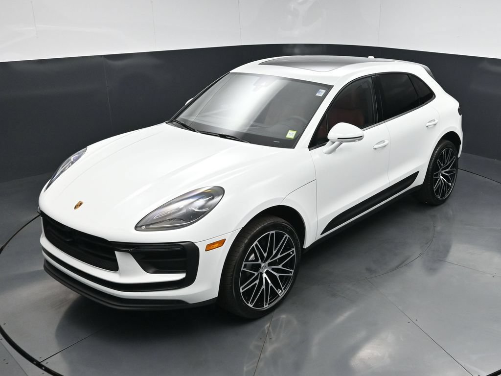 New 2026 Porsche Macan AWD/4WD image 16