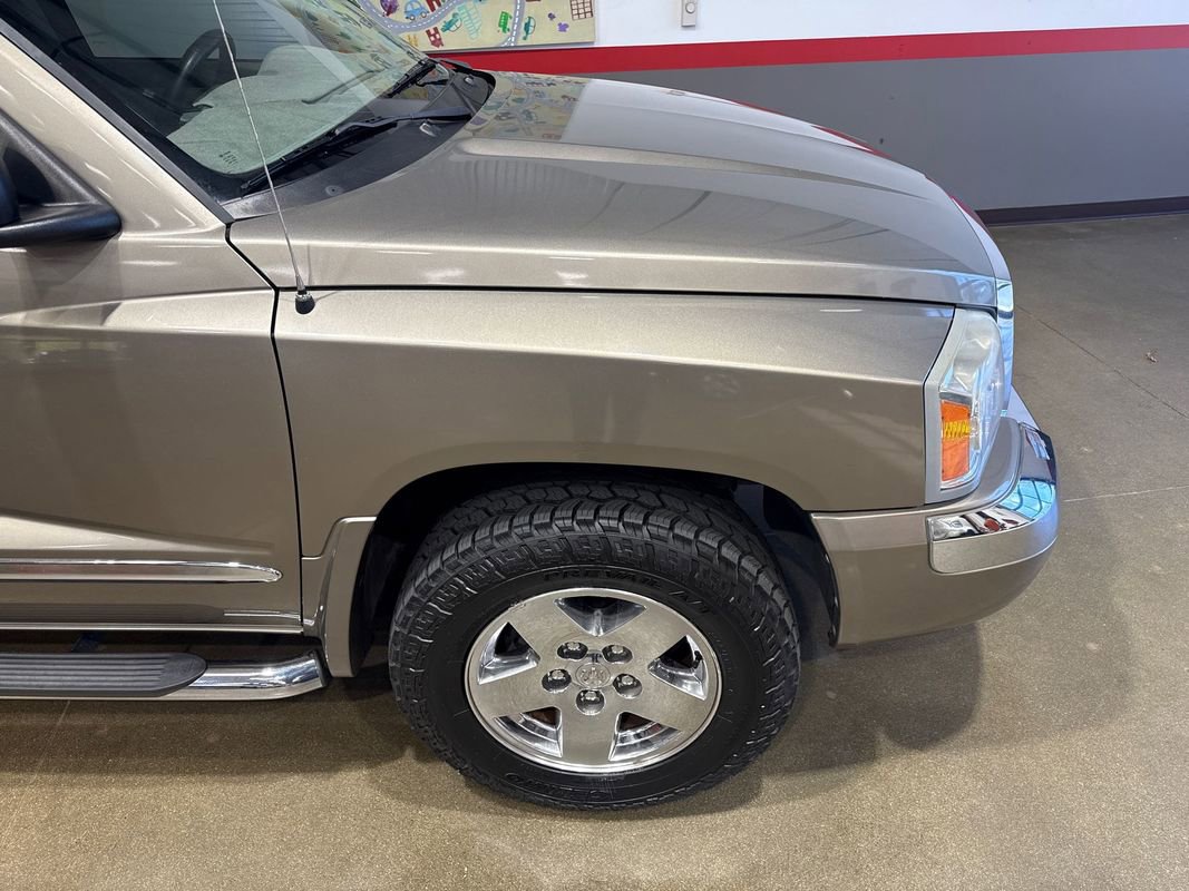 Used 2006 Dodge Dakota Laramie w/ Trailer Tow Group image 60