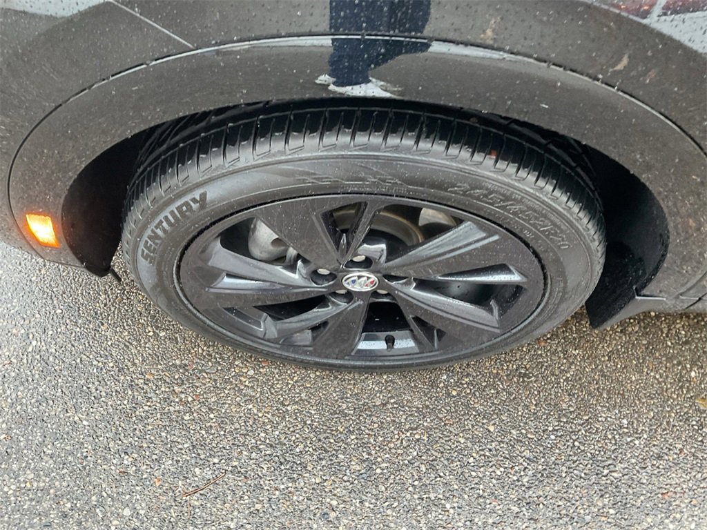 Used 2023 Buick Envision Preferred w/ Sport Touring Package image 16