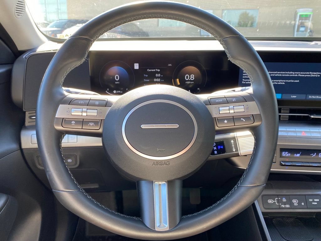 Used 2025 Hyundai Kona SEL FWD image 11