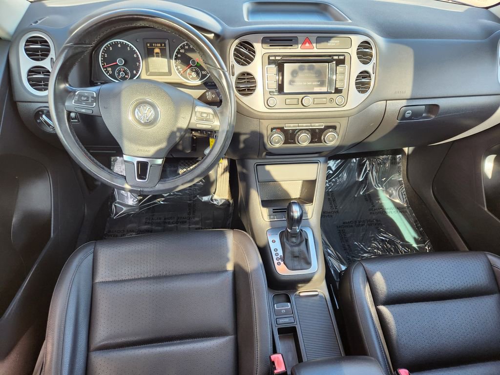 Used 2011 Volkswagen Tiguan SE image 15