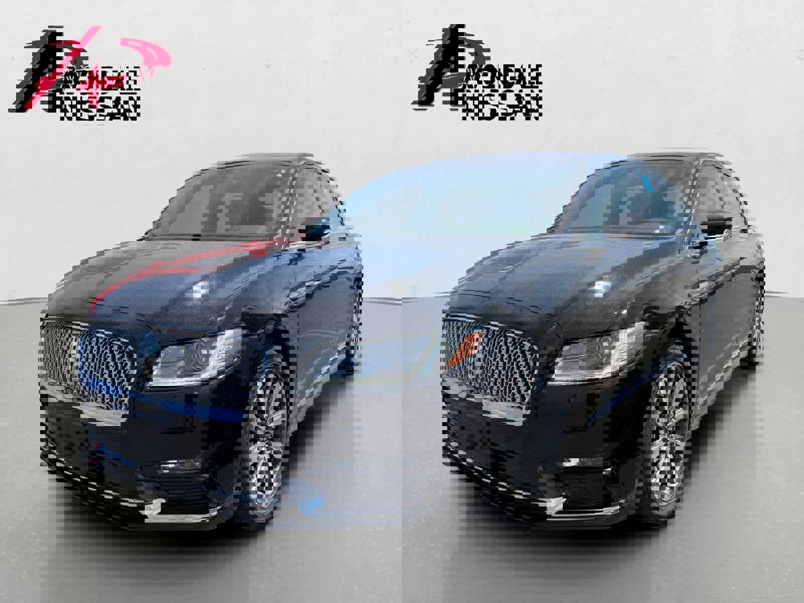 Used 2017 Lincoln Continental Premiere FWD image 2