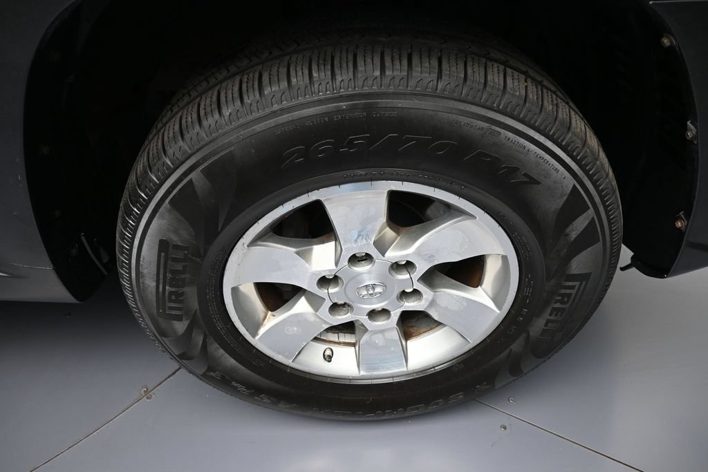 Used 2011 Toyota 4Runner SR5 w/ Premium Pkg w/Leather AWD/4WD image 12