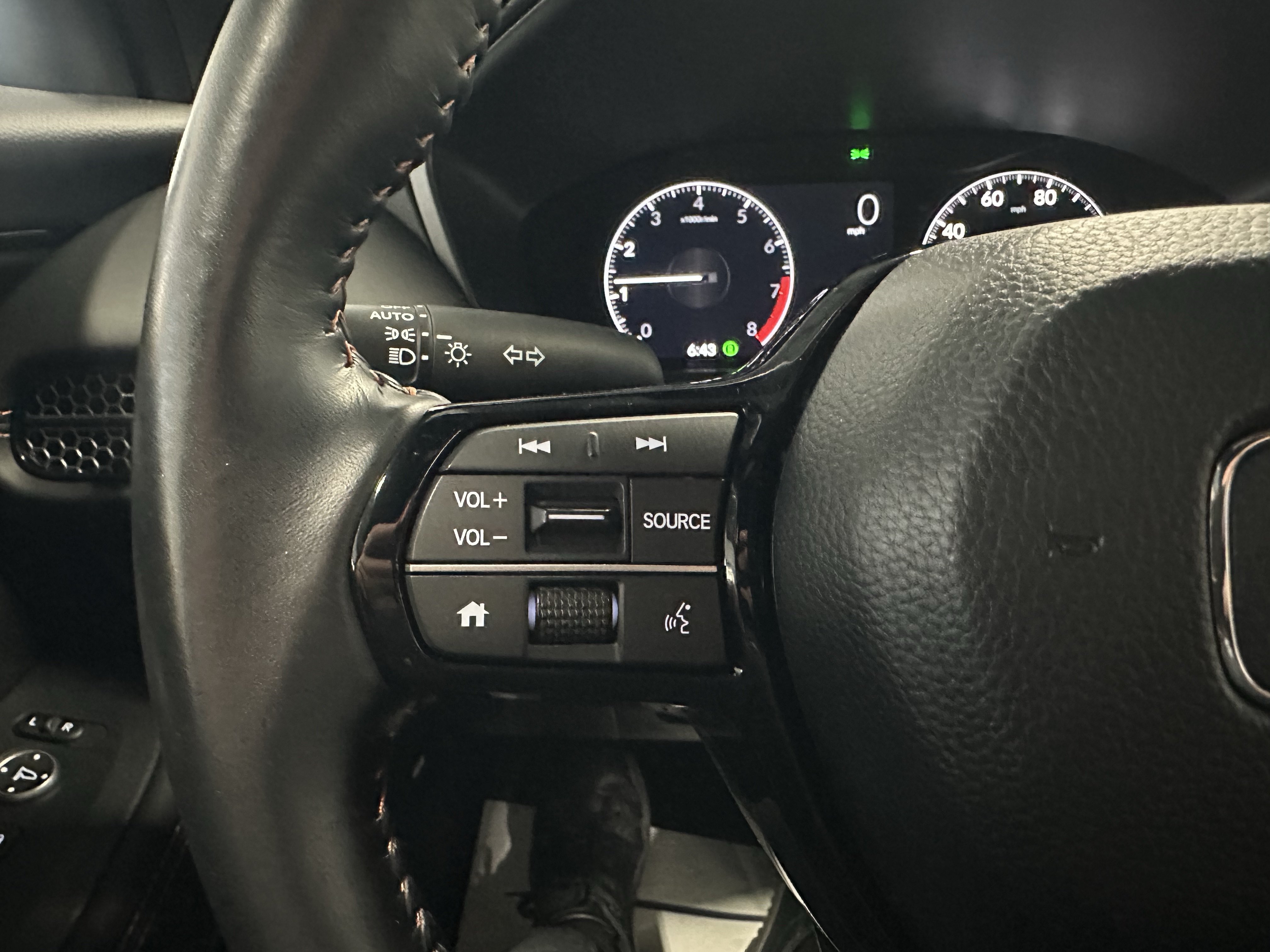 Used 2025 Honda HR-V Sport image 11