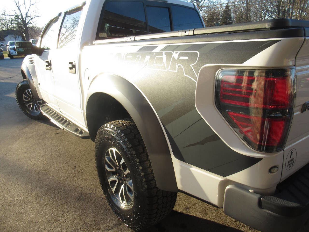 Used 2014 Ford F150 Raptor w/ Equipment Group 801A Luxury image 16