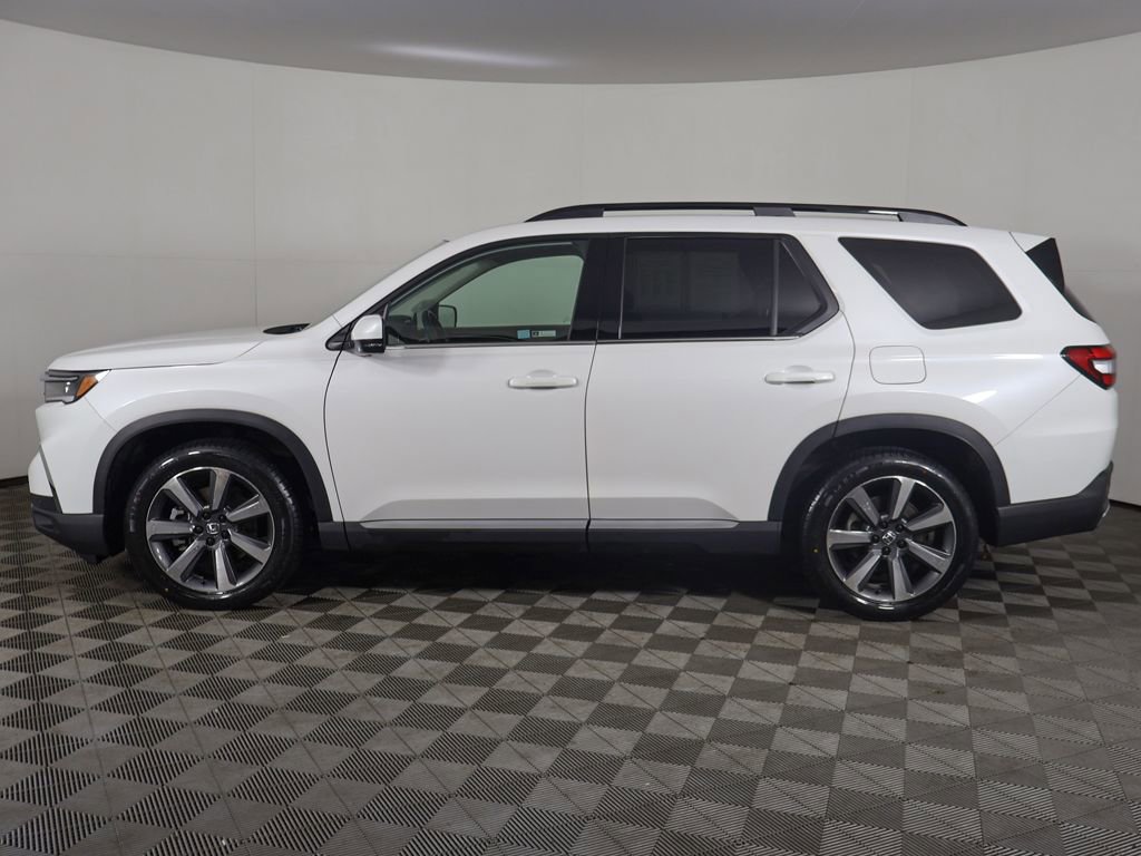 Used 2025 Honda Pilot Elite image 21