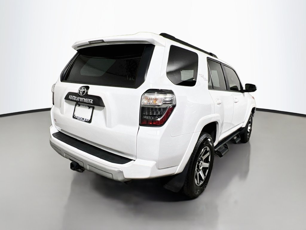 Used 2024 Toyota 4Runner TRD Off-Road Premium w/ Moonroof Package AWD/4WD image 3