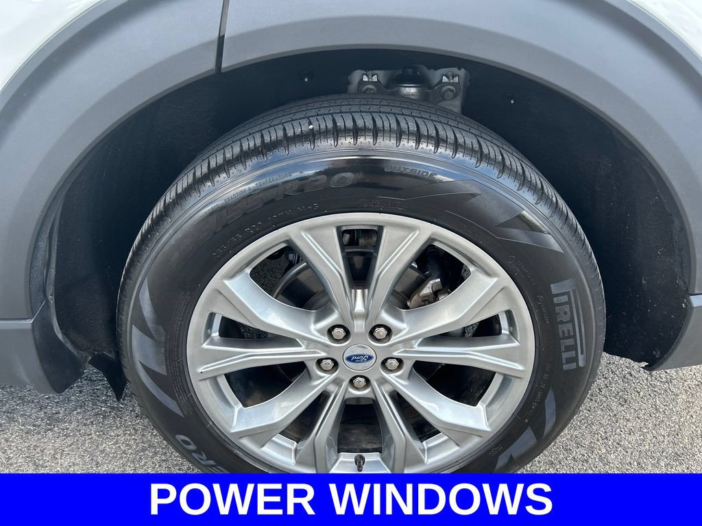 Used 2023 Ford Explorer XLT w/ Equipment Group 202A RWD image 16