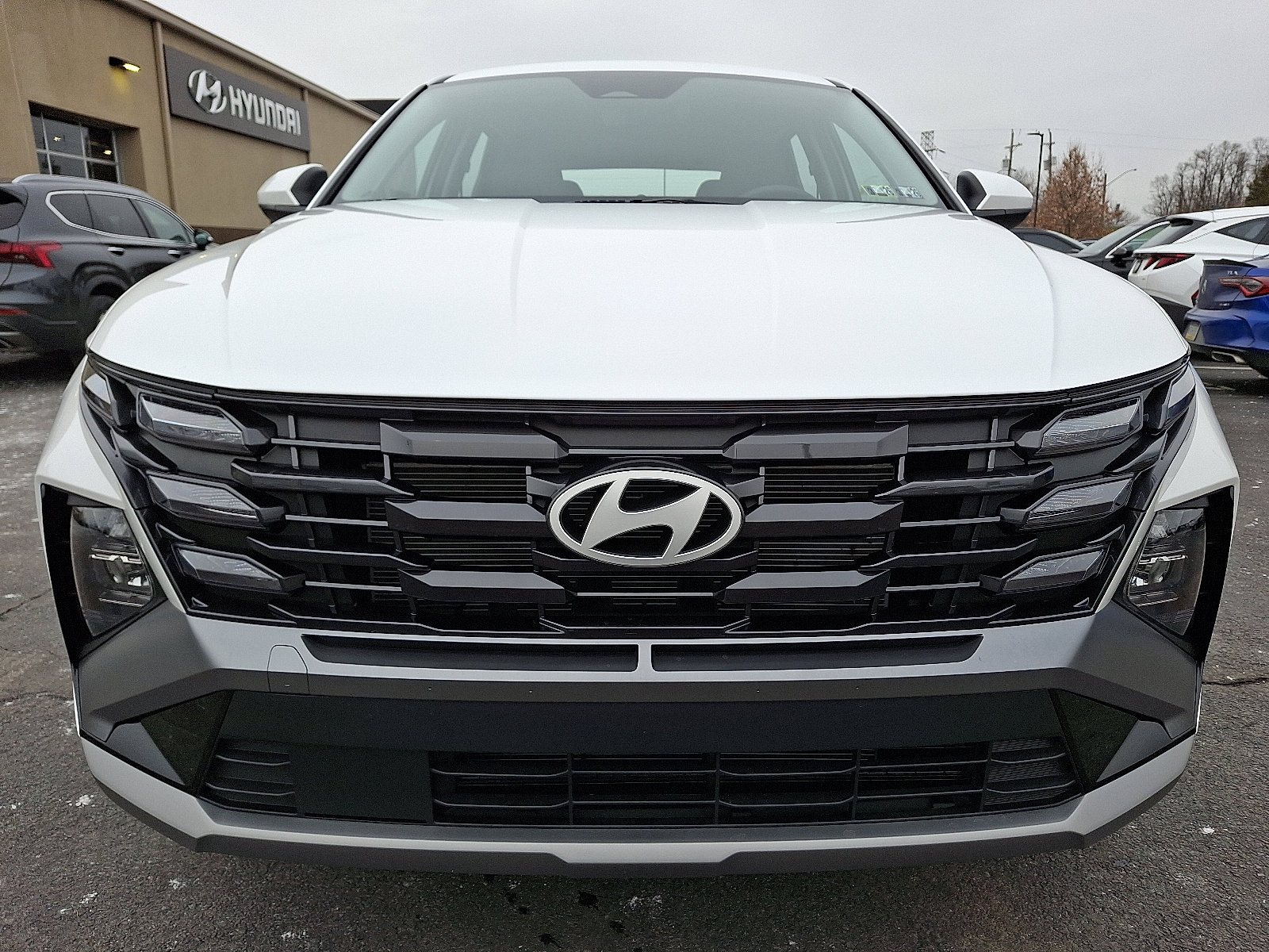 Used 2025 Hyundai Tucson SE AWD/4WD image 2