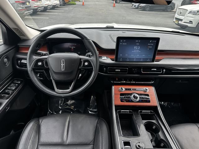 Certified 2024 Lincoln Aviator Reserve w/ Elements Package Plus AWD/4WD image 13