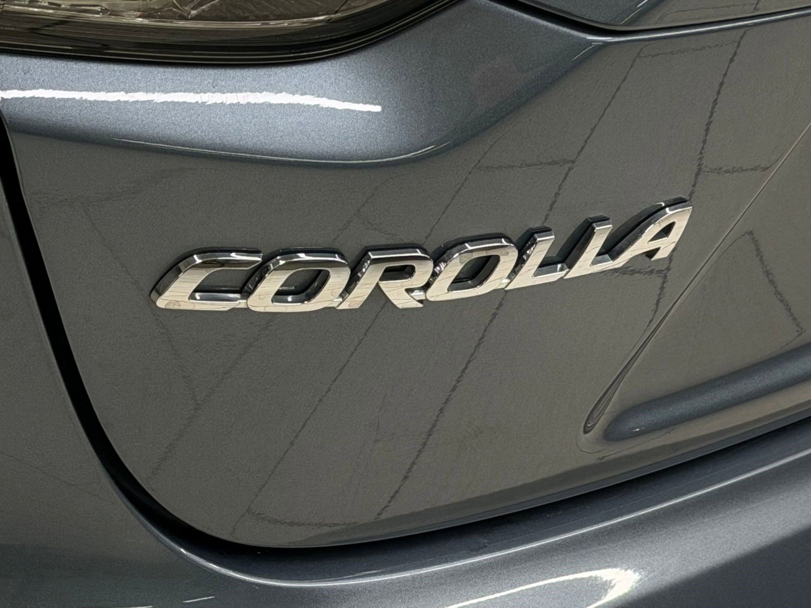 Used 2020 Toyota Corolla XSE image 32