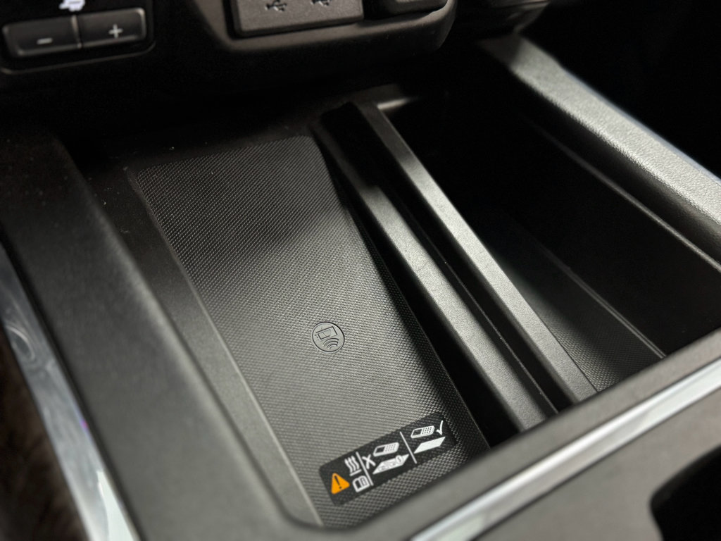 Used 2021 GMC Sierra 3500 Denali w/ Denali Ultimate Package image 30