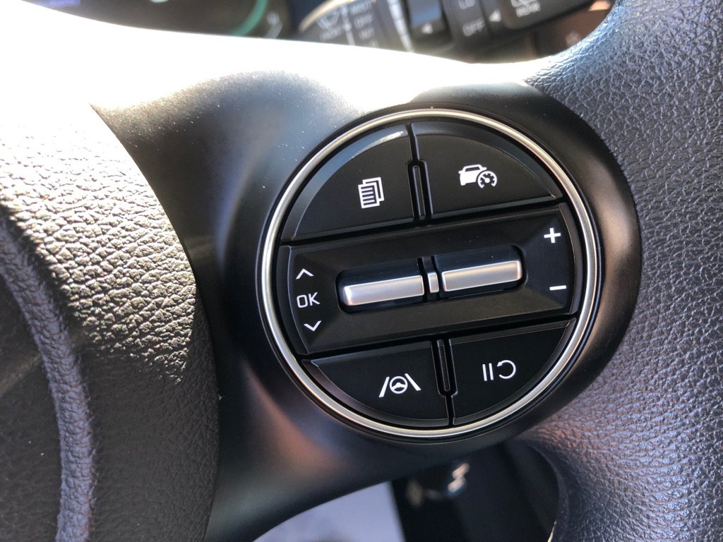 Used 2024 Kia Soul LX FWD image 30