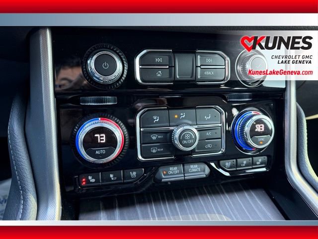 Used 2022 GMC Yukon Denali w/ Denali Premium Package image 35