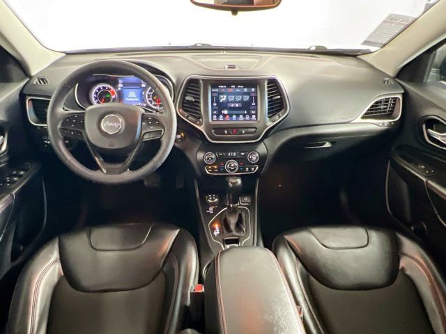 Used 2021 Jeep Cherokee Trailhawk image 24