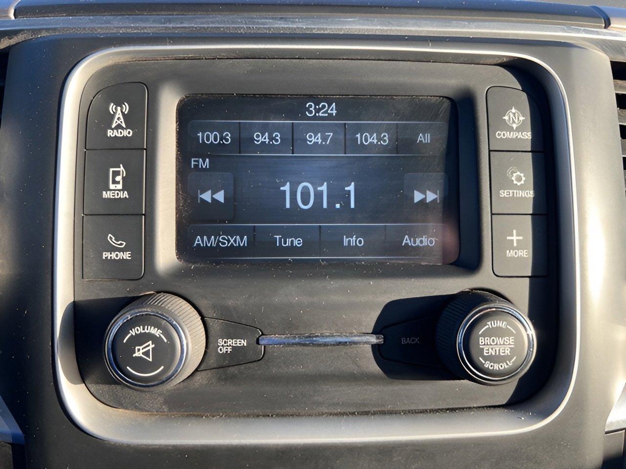 Used 2014 RAM 3500 SLT w/ Protection Group image 13