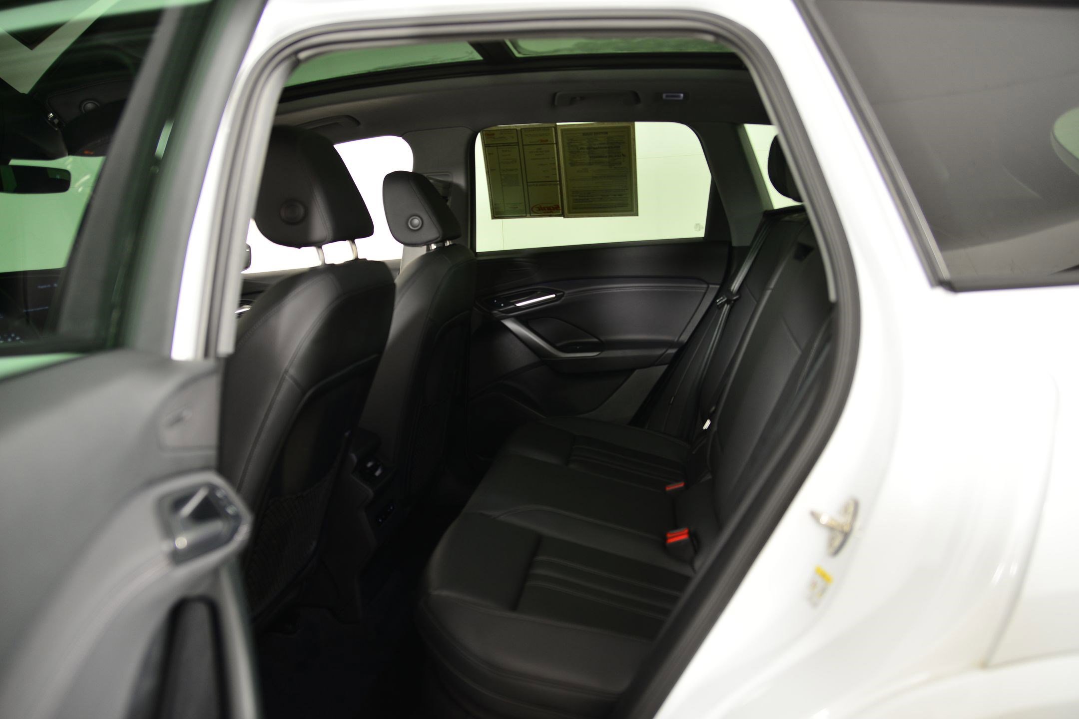 Certified 2025 Audi Q6 e-tron Premium w/ Convenience Package image 11