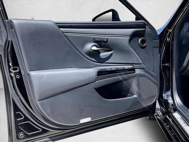 Used 2024 Lexus ES 350 w/ Premium Package FWD image 18
