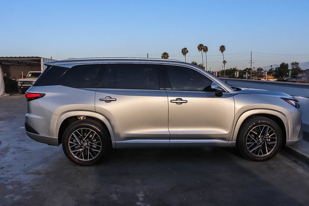 Used 2025 Lexus TX 350 AWD w/ Technology Package image 13