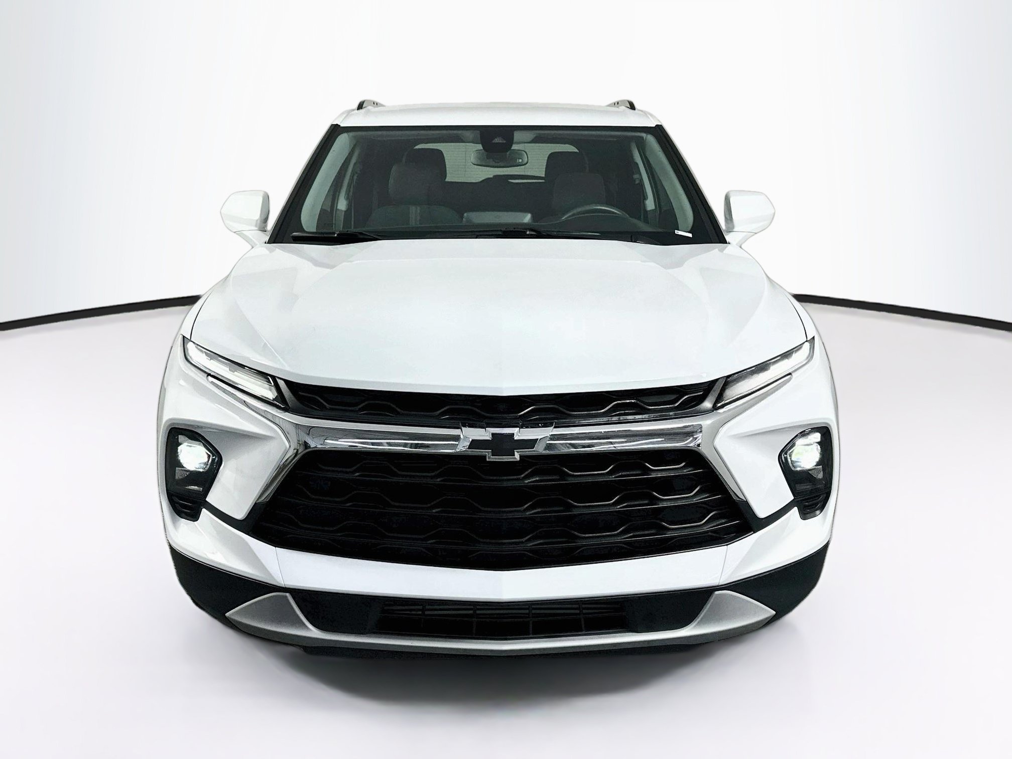 Used 2024 Chevrolet Blazer LT w/ Convenience Package FWD image 2