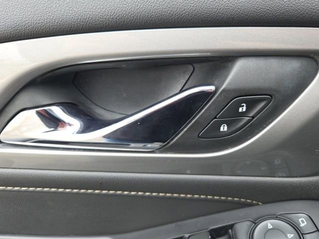 Used 2023 Chevrolet Traverse LT image 26
