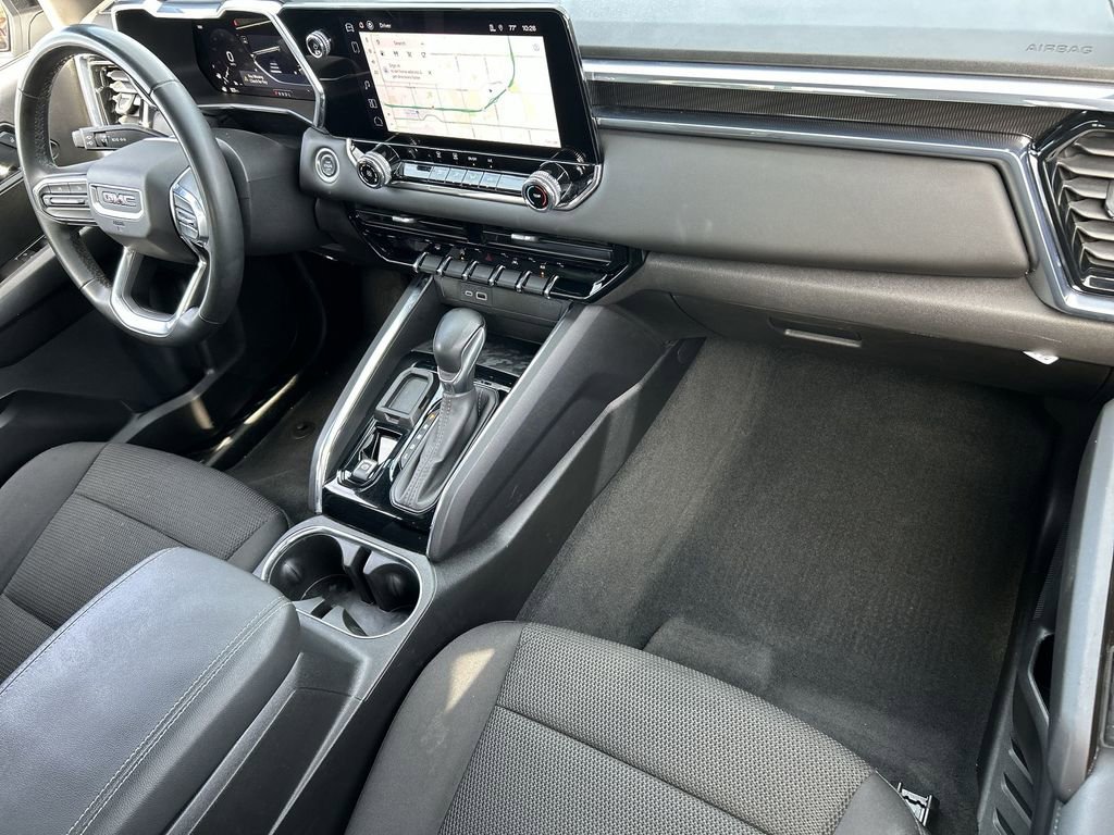 Used 2025 GMC Canyon Elevation image 28