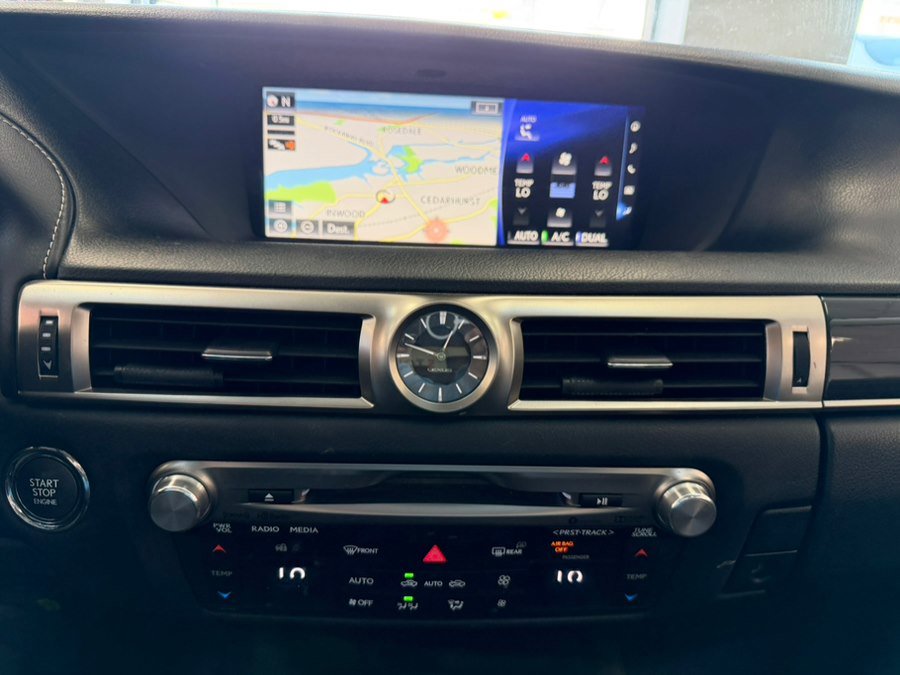 Used 2016 Lexus GS 200t image 34