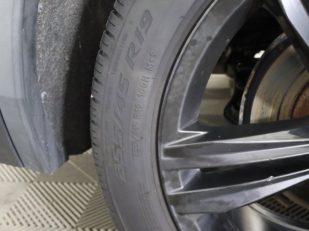 Used 2019 Volkswagen Tiguan SEL Premium R-Line image 21