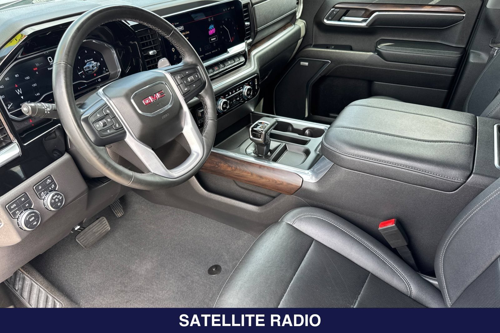 Used 2023 GMC Sierra 1500 SLT w/ SLT Premium Plus Package AWD/4WD image 11