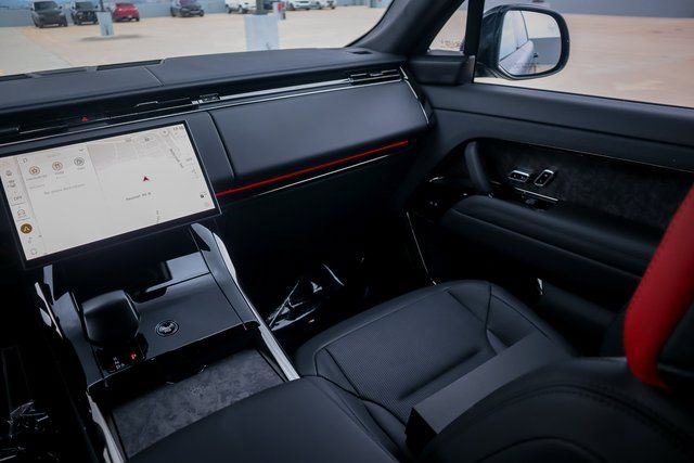 New 2025 Land Rover Range Rover Sport SV Edition Two image 24