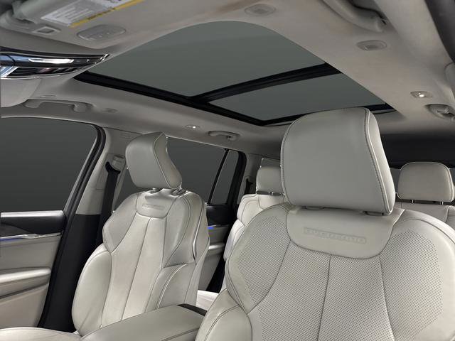 Used 2021 Jeep Grand Cherokee L Overland w/ Advanced Protech Group III image 7