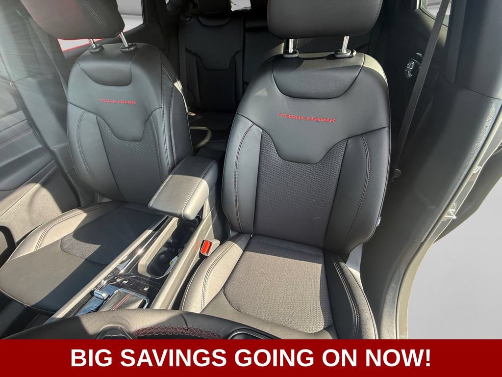 New 2026 Jeep Compass Trailhawk w/ Sun, Sound & Navigation Group AWD/4WD image 22