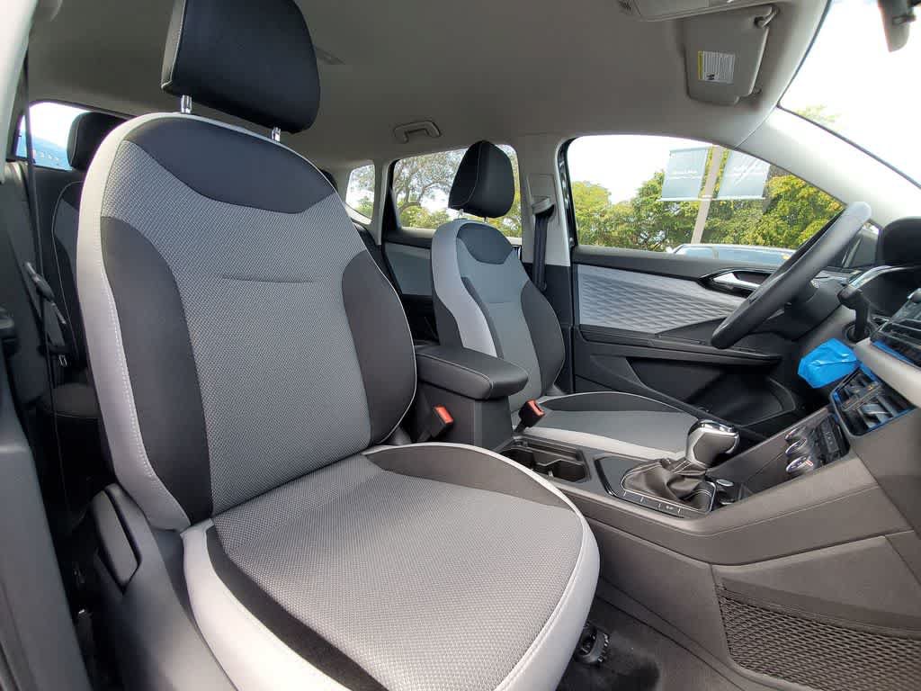 Certified 2024 Volkswagen Taos S FWD image 31