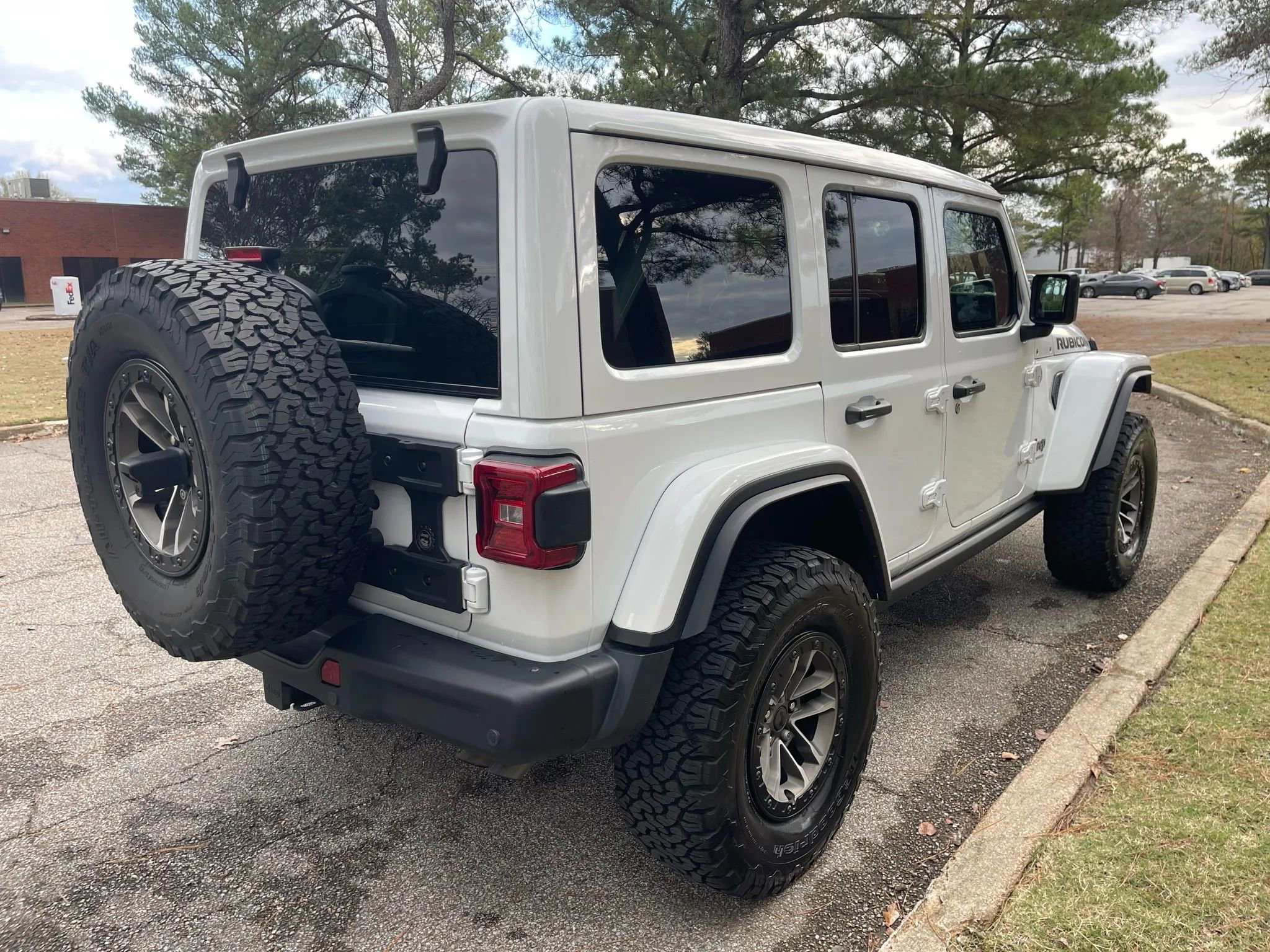 Used 2024 Jeep Wrangler Unlimited Rubicon 392 image 5