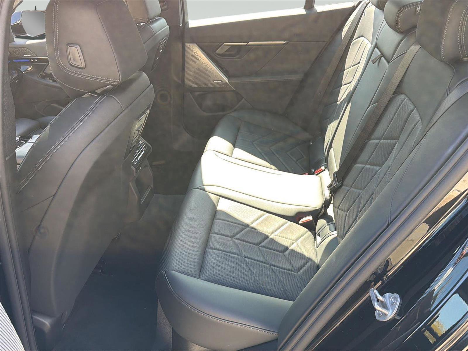 Used 2026 BMW 530i xDrive AWD/4WD image 23