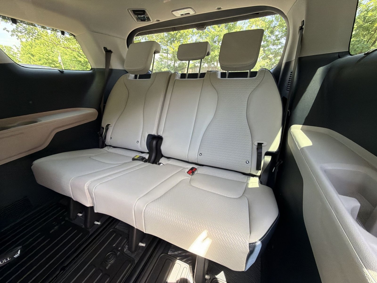 New 2026 Kia Carnival SX Prestige FWD image 31