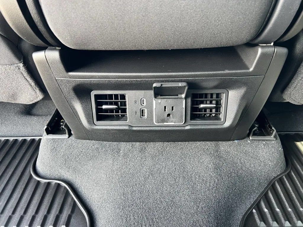 New 2025 Chevrolet Silverado 1500 LT AWD/4WD image 29