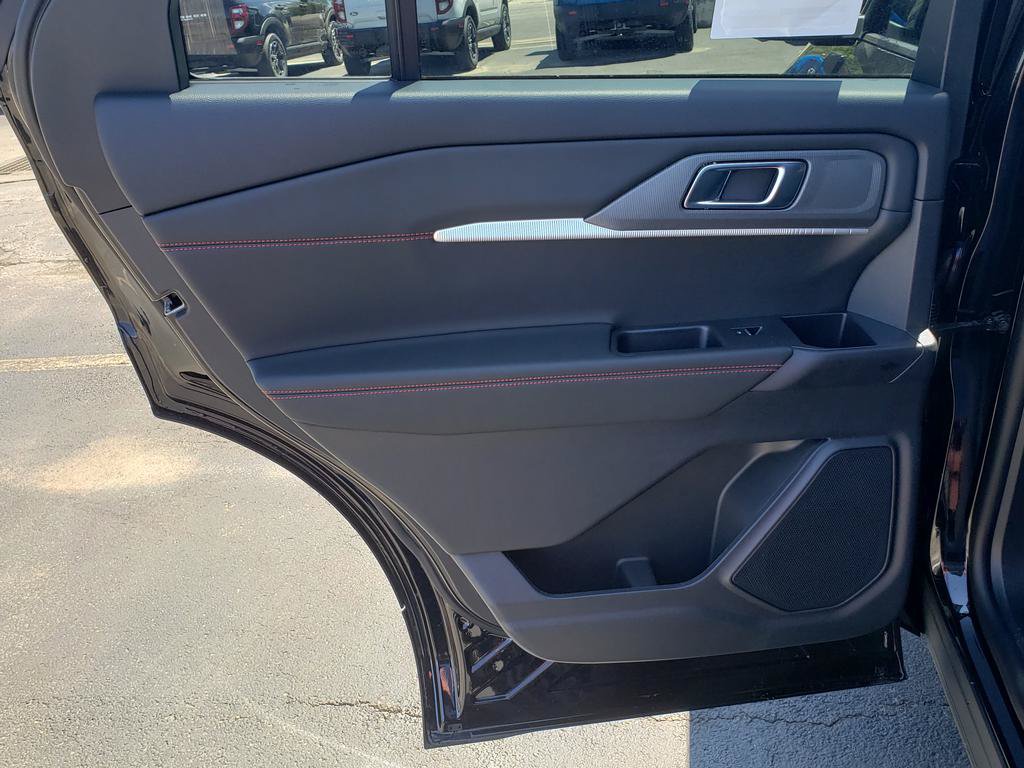 New 2026 Ford Explorer ST-Line AWD/4WD image 15