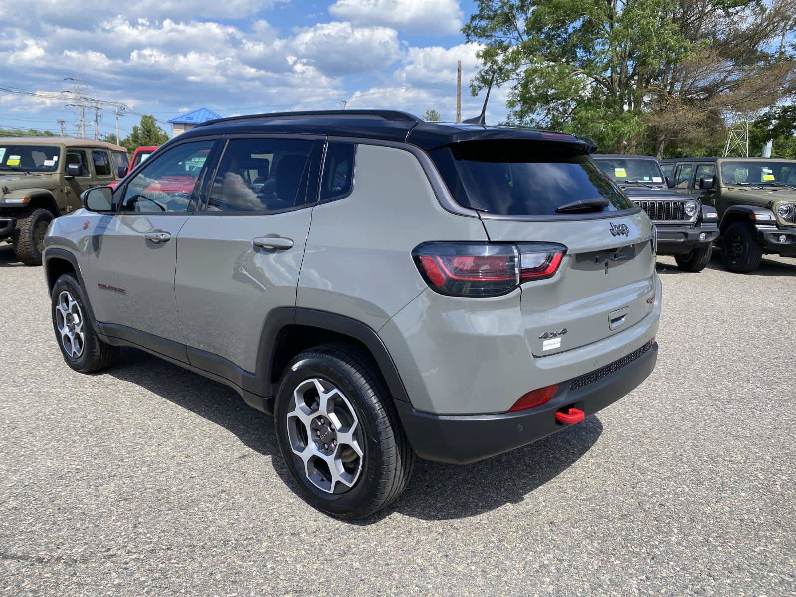 Certified 2022 Jeep Compass Trailhawk w/ Trailhawk Elite Group AWD/4WD image 8