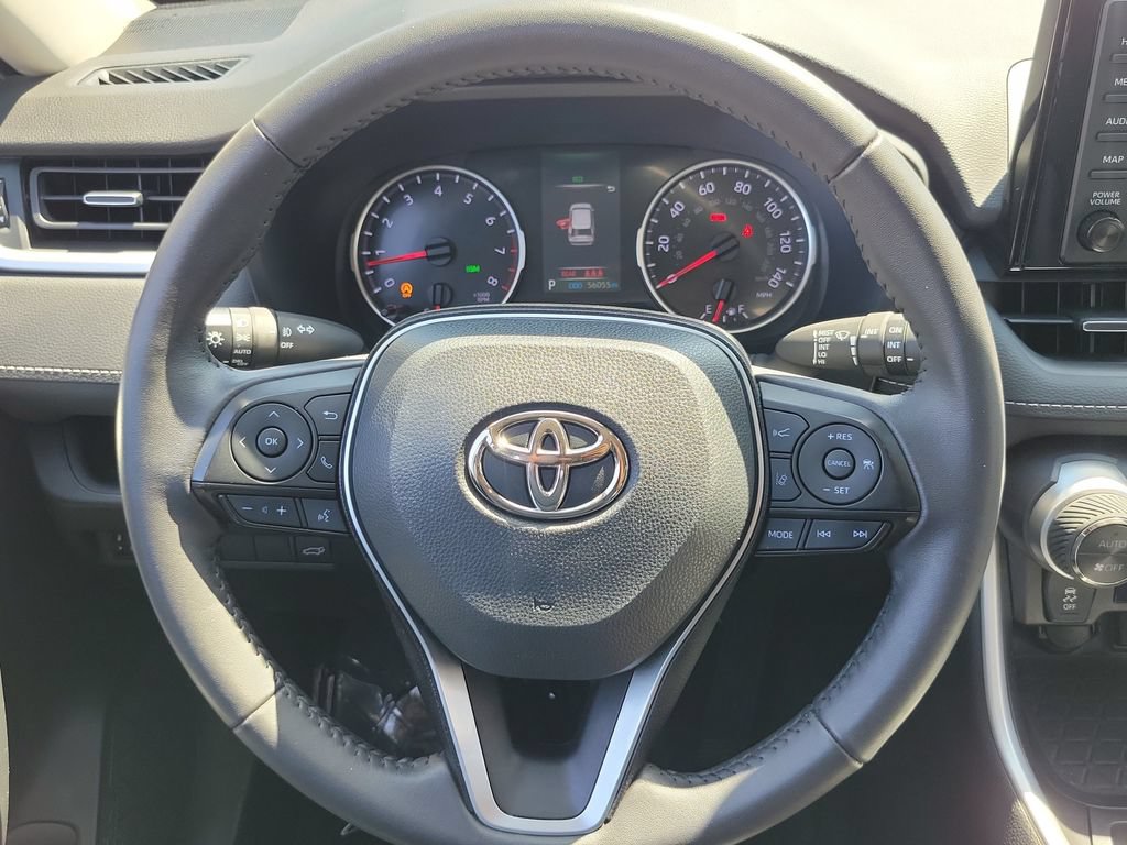 Used 2022 Toyota RAV4 XLE Premium FWD image 25