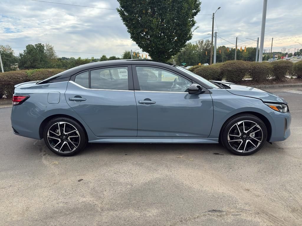 New 2025 Nissan Sentra SR image 8
