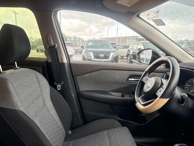 Used 2023 Nissan Rogue SV FWD image 13