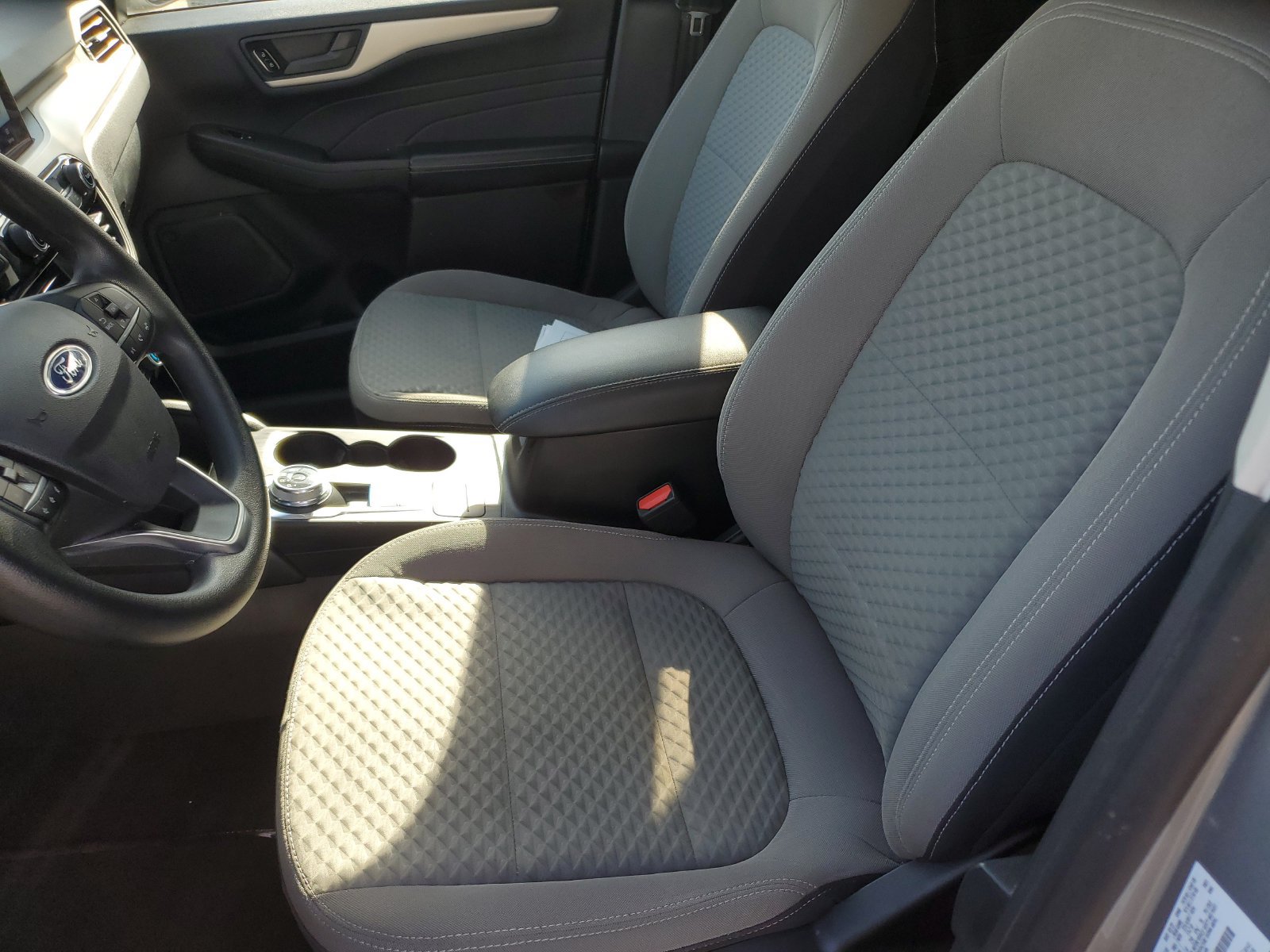 Used 2022 Ford Escape SE FWD image 15
