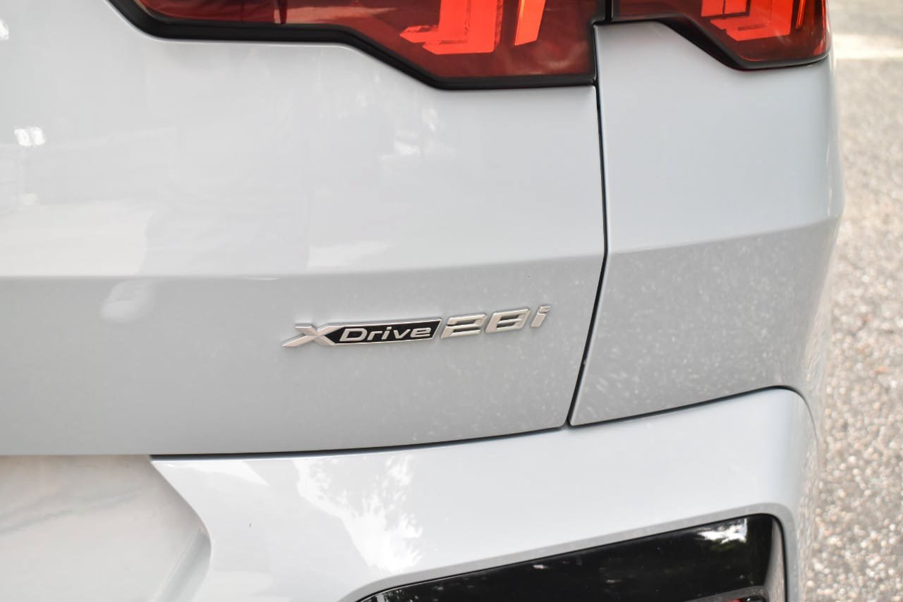 Used 2026 BMW X2 xDrive28i AWD/4WD image 33