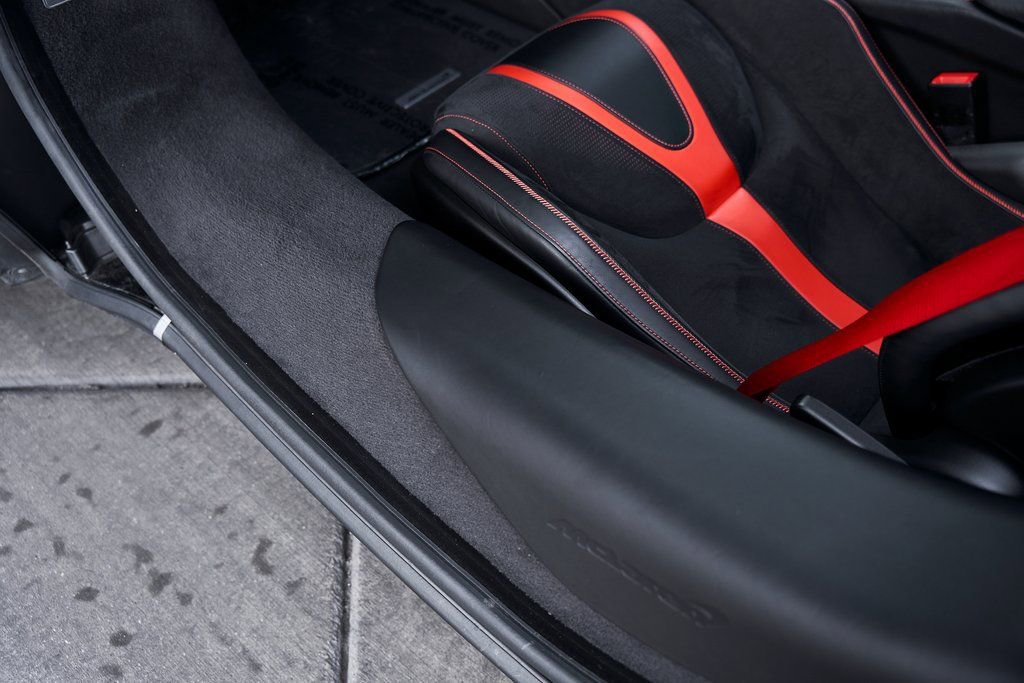 Used 2021 McLaren 720S Performance image 42