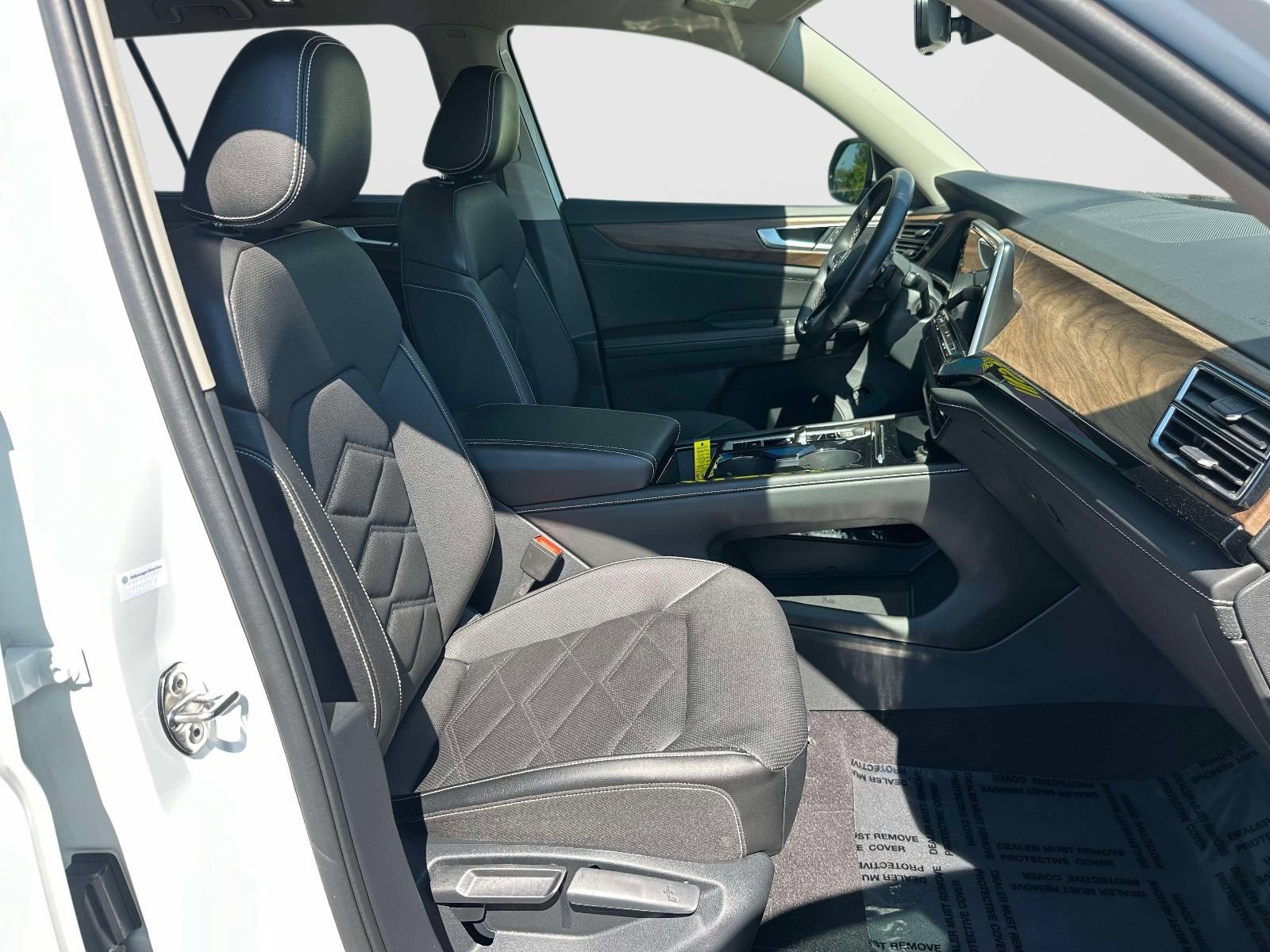 Certified 2024 Volkswagen Atlas SE AWD/4WD image 9